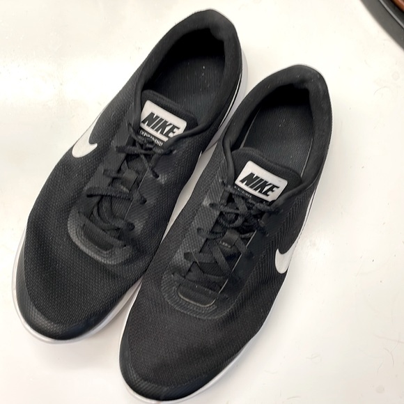 EUC Mens Black and White Nike Flex - Picture 3 of 8